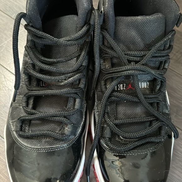 Air Jordan 11 Retro 'Bred' 2019 - Picture 3 of 9